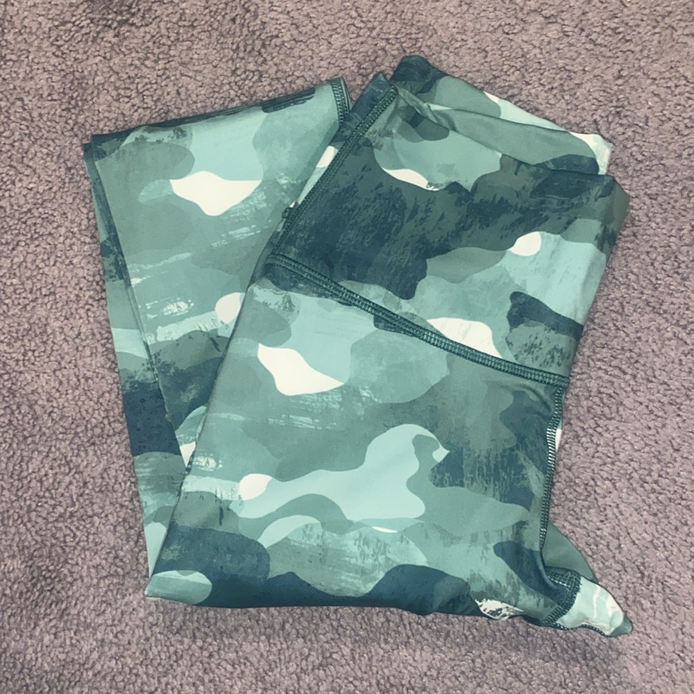 Fabletics PowerHold Celadon Zenith 7/8 Leggings